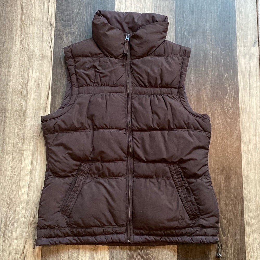 American Eagle Puffer vest
